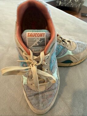 Saucony Shadow 6000 Sneakers in Beige, Mint & Coral